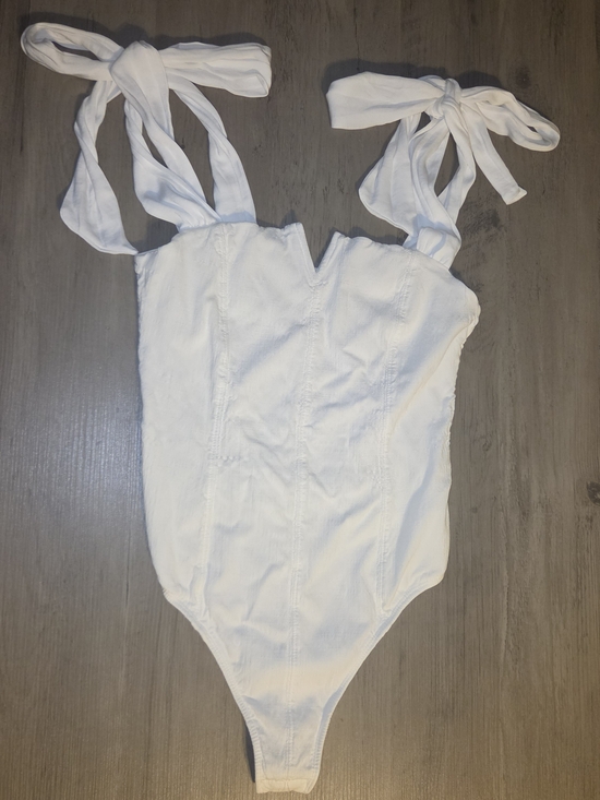 Free People Tops - Intimately Free People White Tie Strap V-Neck Thong Bodysuit Size M